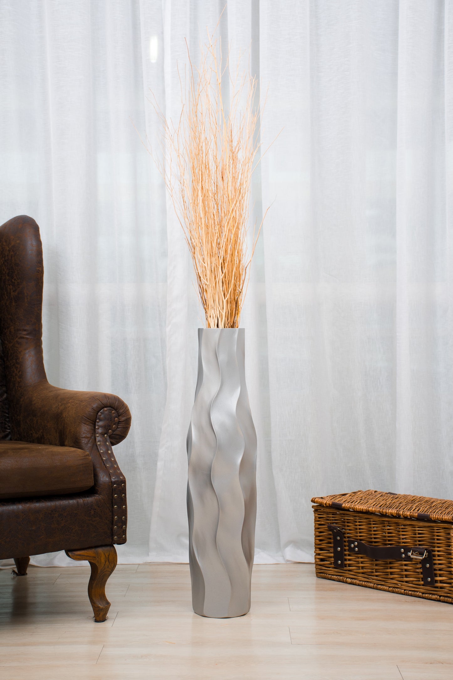 Large Mango Wood Floor Vase – Handcrafted Decorative Highlight from Thailand, 65 cm