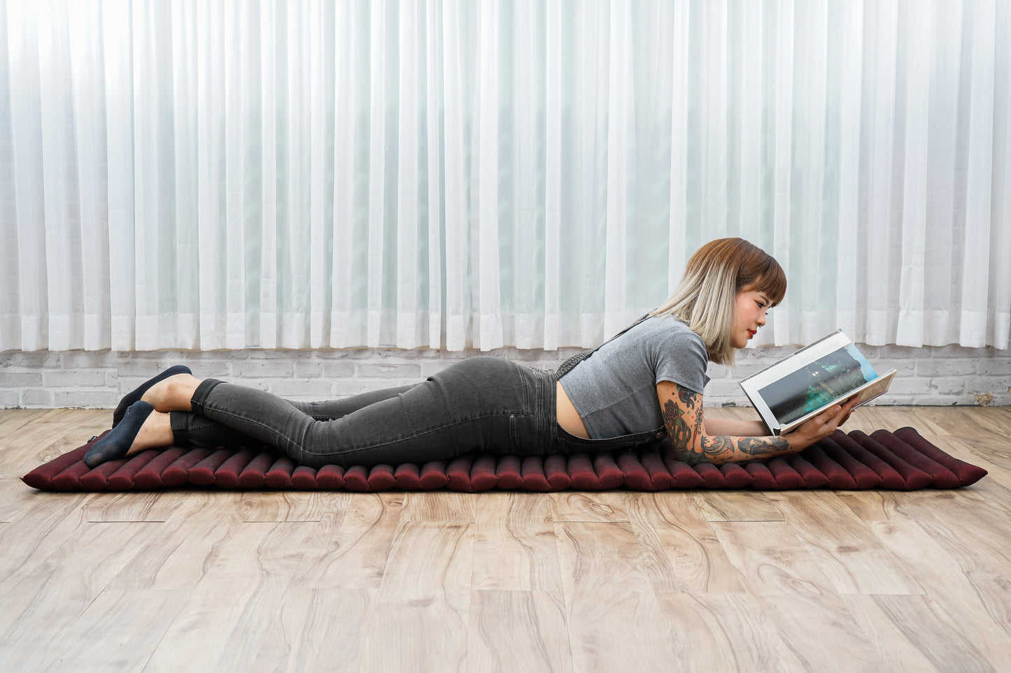 Kapok Roll-Up Mattress – Foldable Sleeping & Relax Mat with Cotton Cover for Home & Outdoor Use, Cl24 - Red