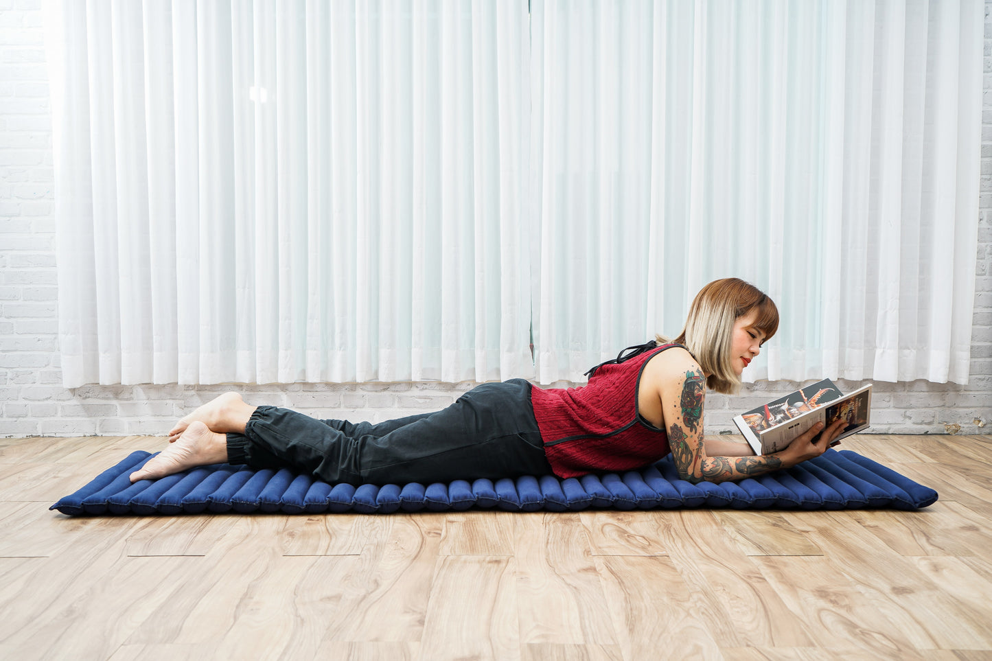 Kapok Roll-Up Mattress – Foldable Sleeping & Relax Mat with Cotton Cover for Home & Outdoor Use, Cl44 - blue