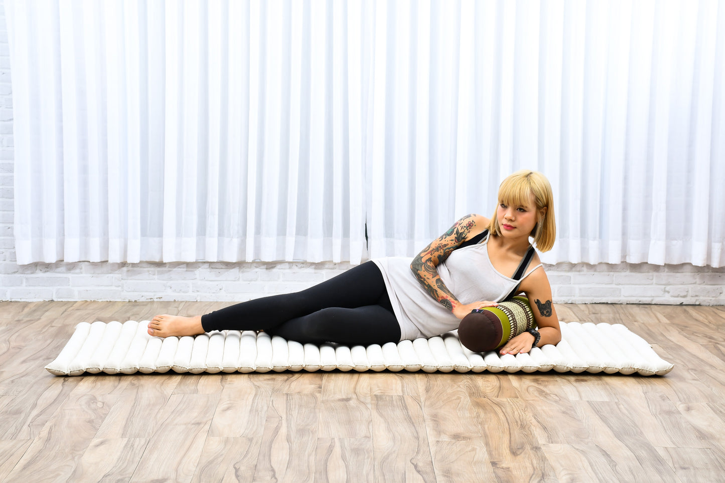 Yoga Roll Cushion – Compact Kapok Bolster & Meditation Pillow with Cotton Cover, Sf20 - Brown, Green