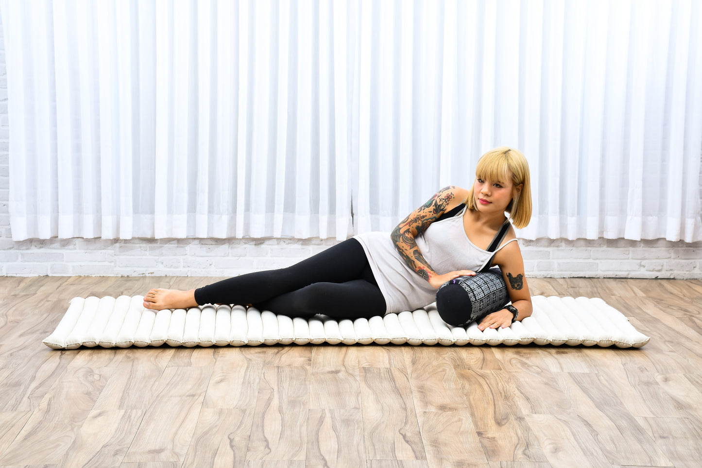 Yoga Roll Cushion – Compact Kapok Bolster & Meditation Pillow with Cotton Cover, Cbt4 - Black