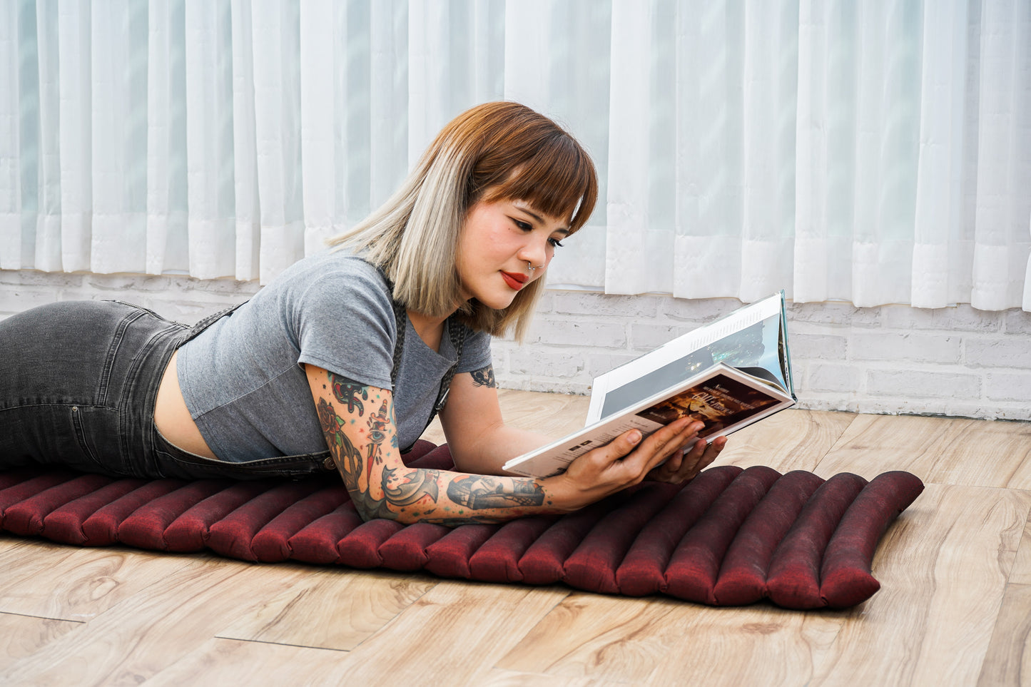 Kapok Roll-Up Mattress – Foldable Sleeping & Relax Mat with Cotton Cover for Home & Outdoor Use, Cl24 - Red