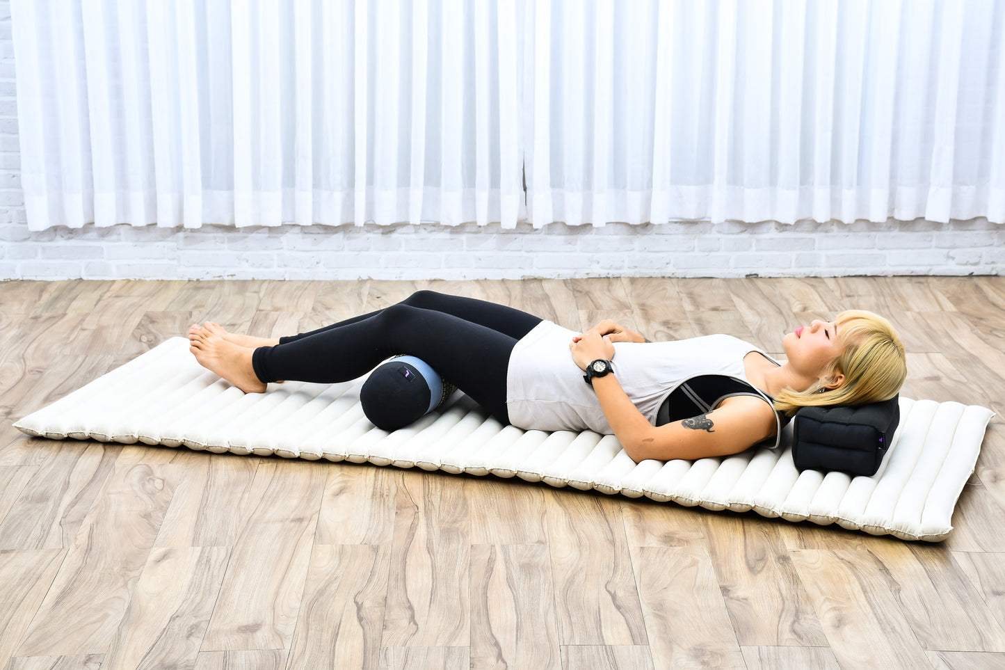 Yoga Roll Cushion – Compact Kapok Bolster & Meditation Pillow with Cotton Cover, Sf15 - Blue