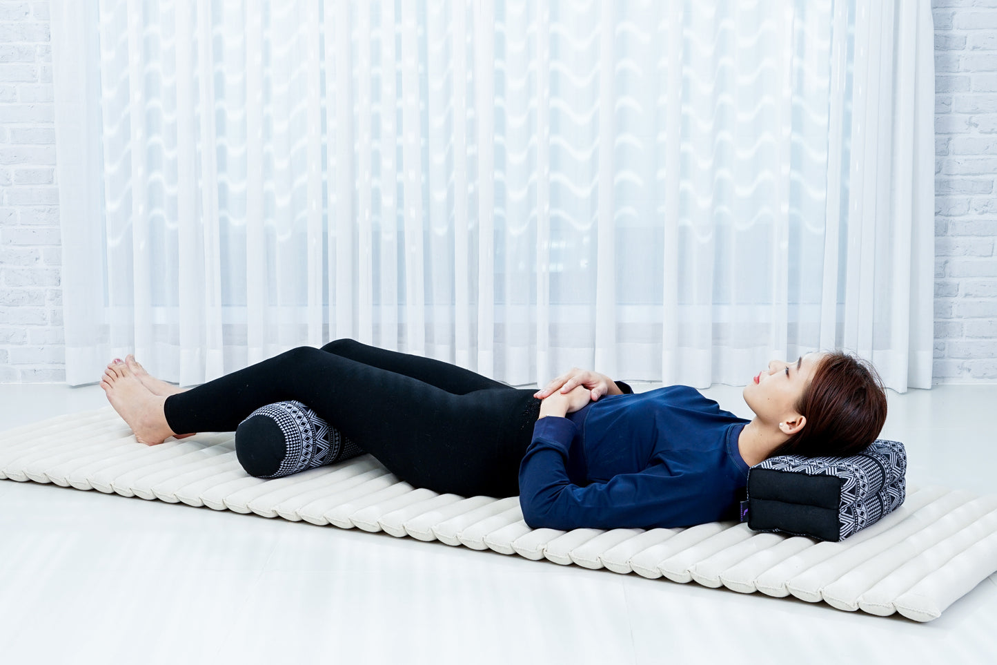 Yoga Roll Cushion – Compact Kapok Bolster & Meditation Pillow with Cotton Cover, Cbt3 - Black