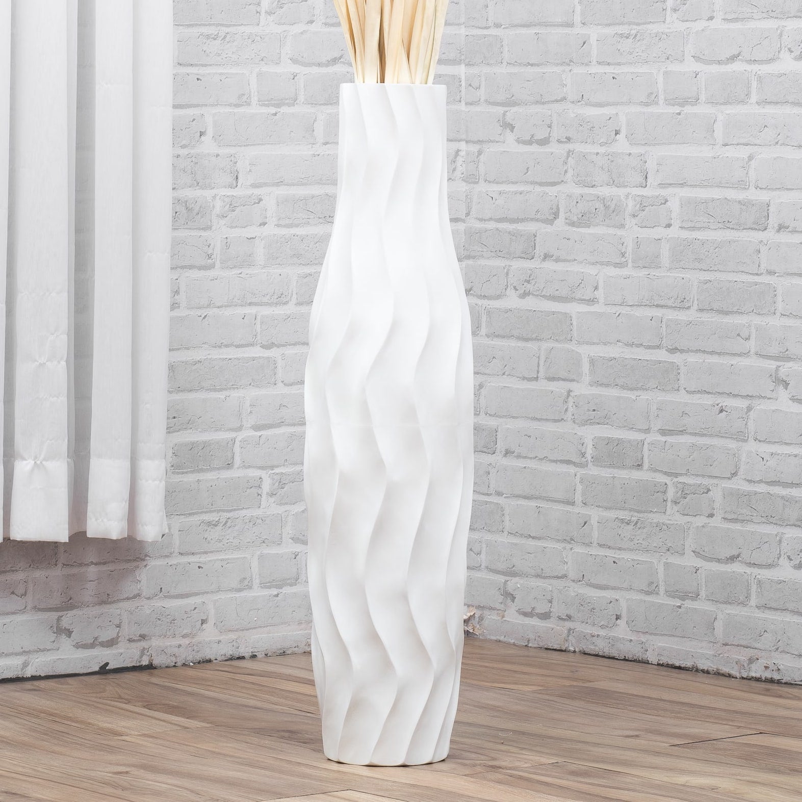 Large Mango Wood Floor Vase – Handcrafted Decorative Highlight from Thailand, 65 cm