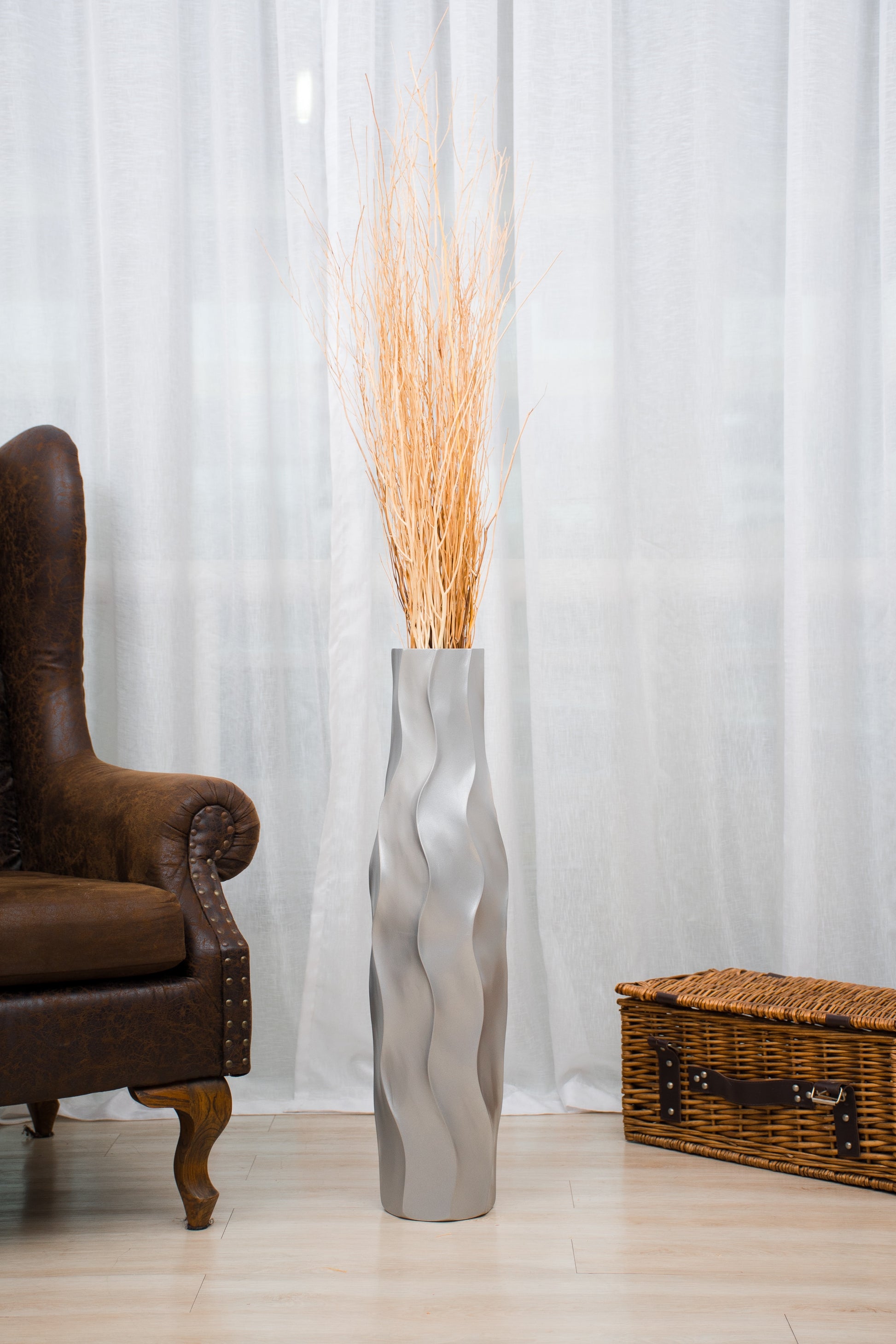 Large Mango Wood Floor Vase – Handcrafted Decorative Highlight from Thailand, 65 cm