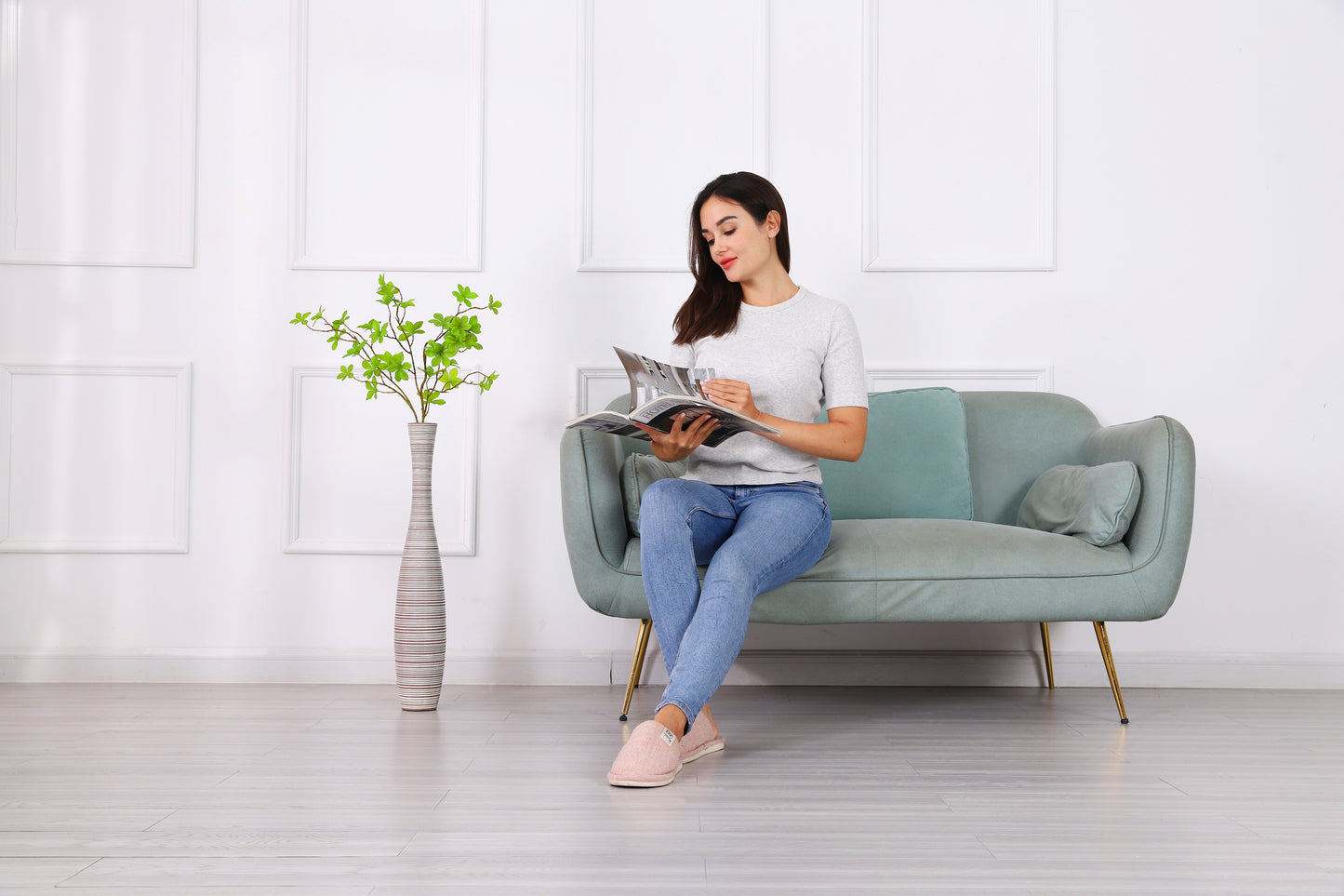 Large Resin Floor Vase – Stylish Waterproof Vase for Fresh & Dried Flowers, 65 cm