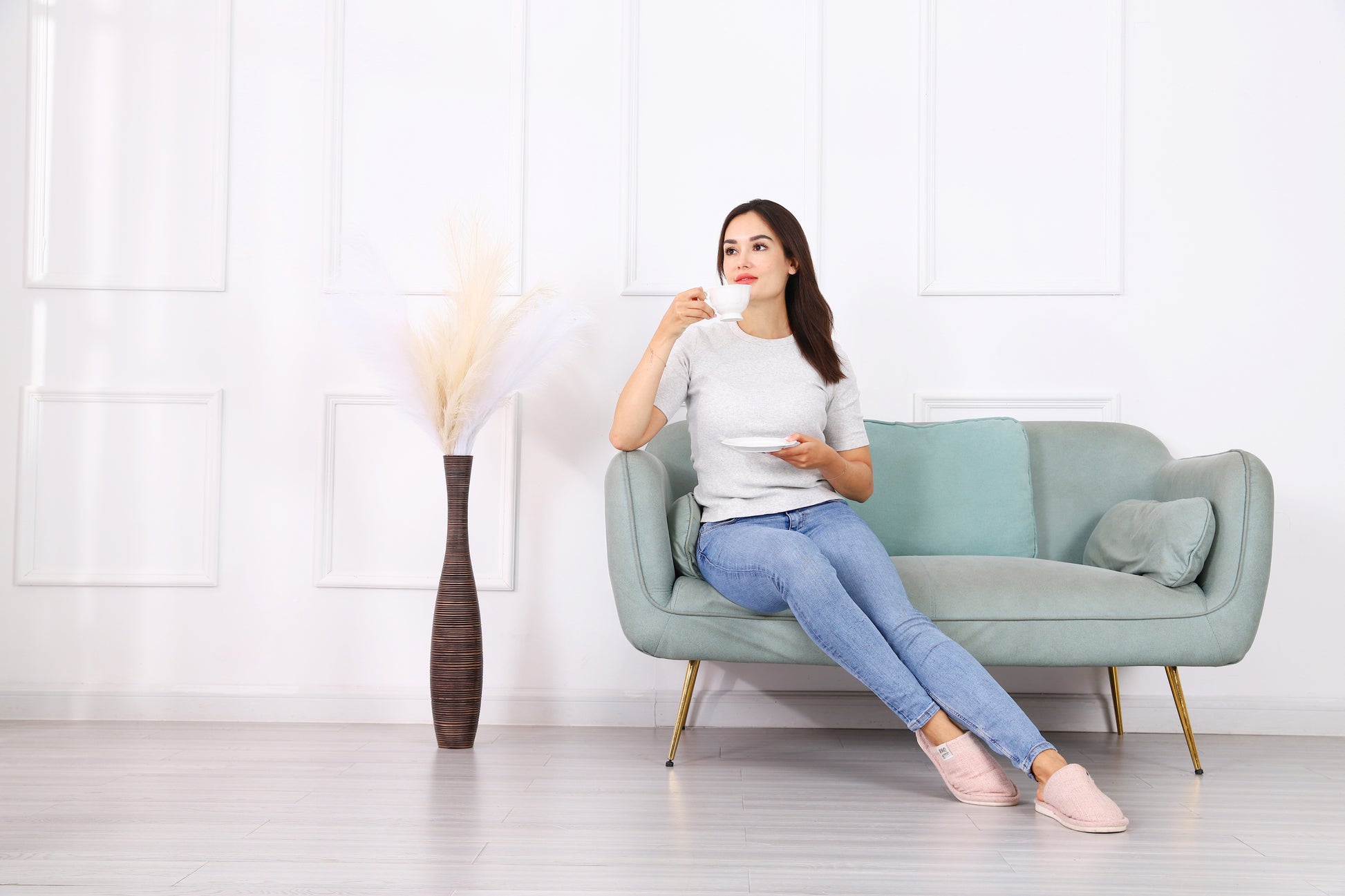 Large Resin Floor Vase – Stylish Waterproof Vase for Fresh & Dried Flowers, 65 cm