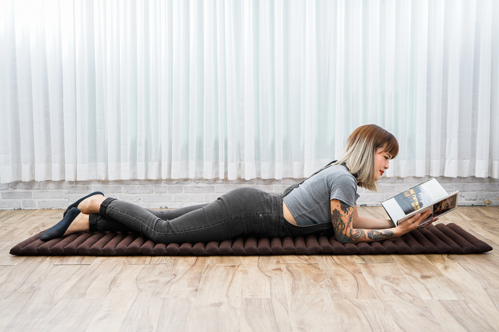 Kapok Roll-Up Mattress – Foldable Sleeping & Relax Mat with Cotton Cover for Home & Outdoor Use, Cl17 - Brown