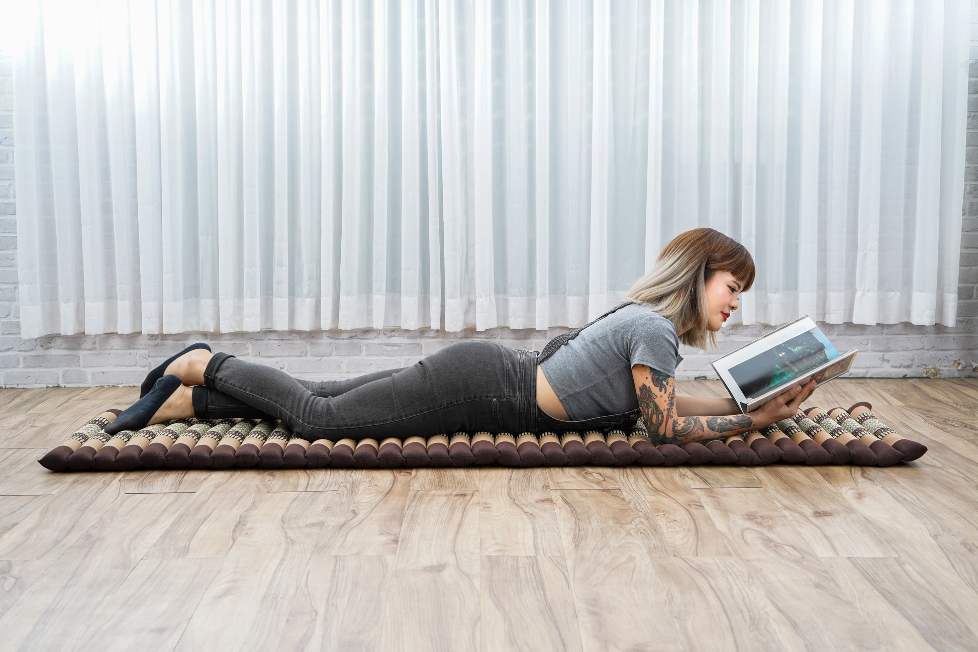 Kapok Roll-Up Mattress – Foldable Sleeping & Relax Mat with Cotton Cover for Home & Outdoor Use, Sf10 - Brown