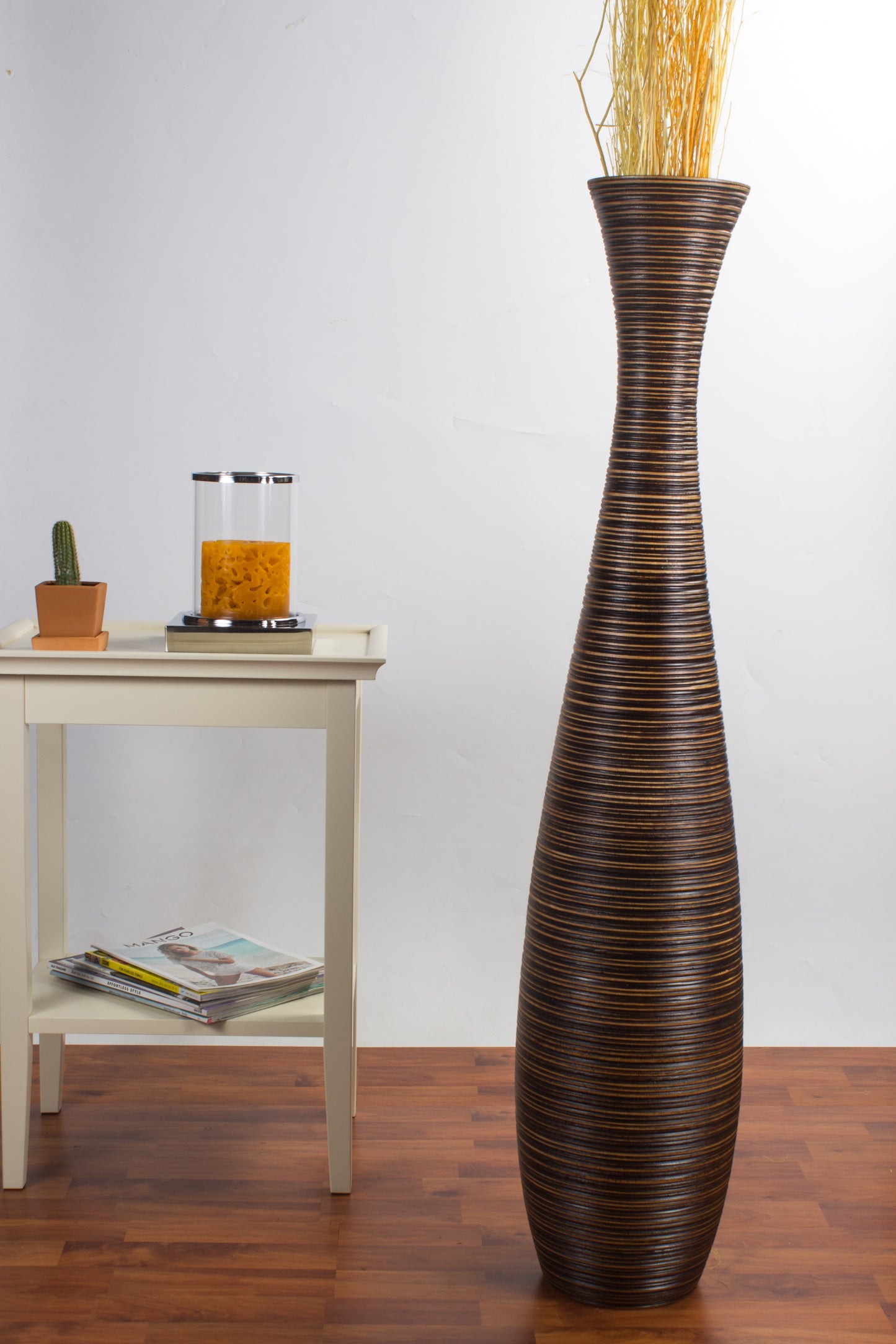 Large Mango Wood Floor Vase – Handcrafted Decorative Highlight from Thailand, 105 cm