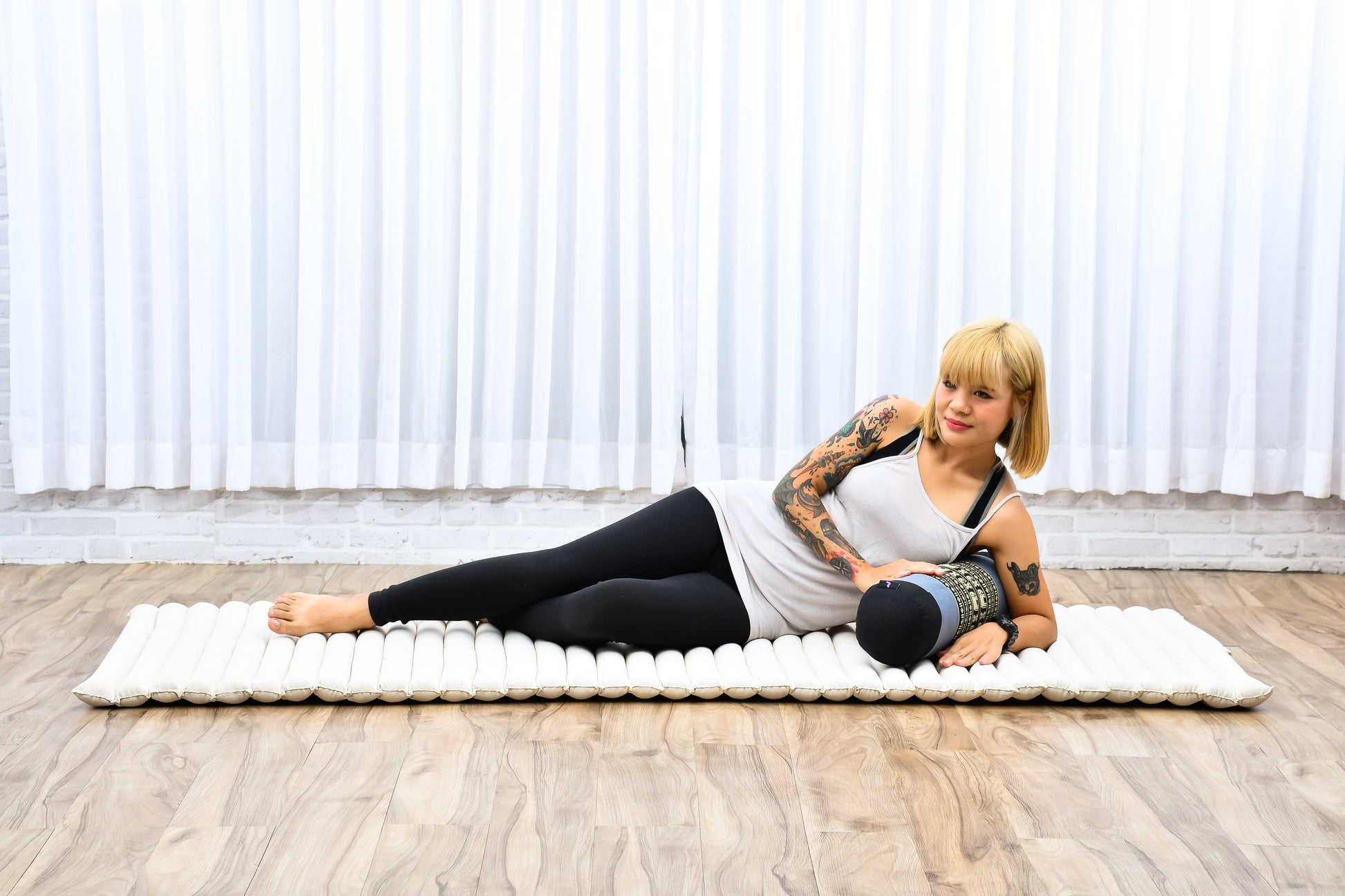 Yoga Roll Cushion – Compact Kapok Bolster & Meditation Pillow with Cotton Cover, Sf15 - Blue