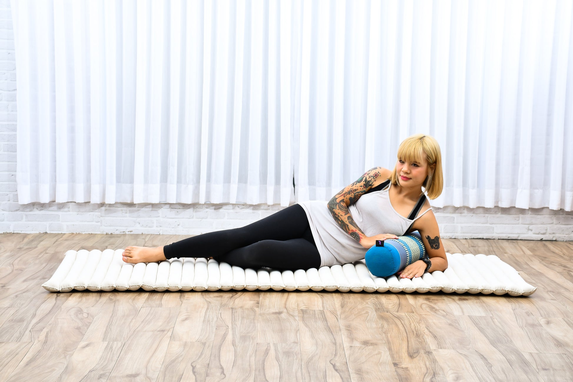 Yoga Roll Cushion – Compact Kapok Bolster & Meditation Pillow with Cotton Cover, Sf22 - Blue
