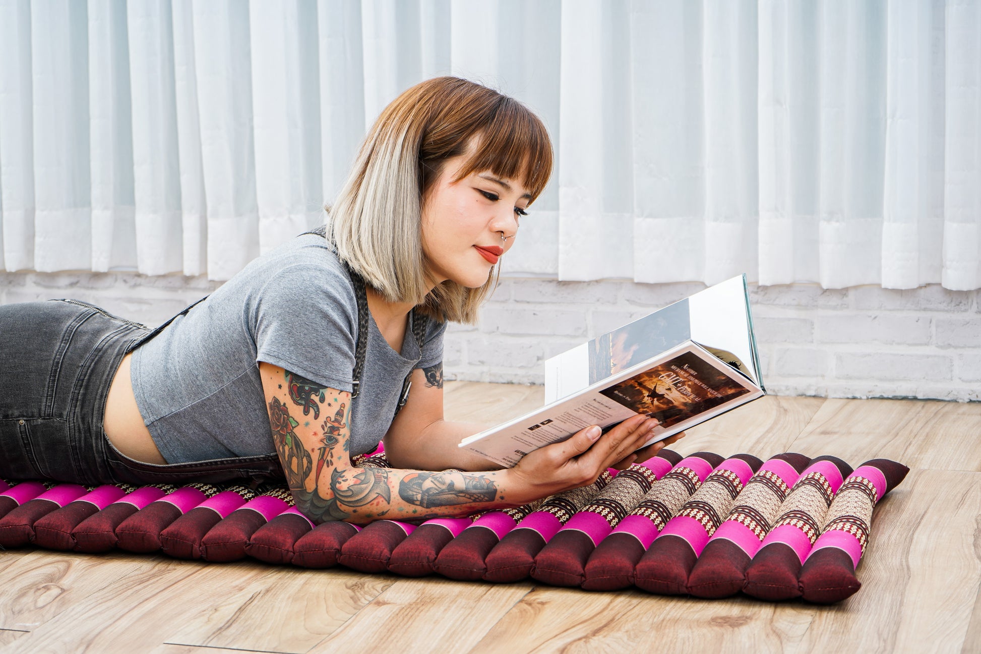 Kapok Roll-Up Mattress – Foldable Sleeping & Relax Mat with Cotton Cover for Home & Outdoor Use, Sf29 - Auburn, Pink
