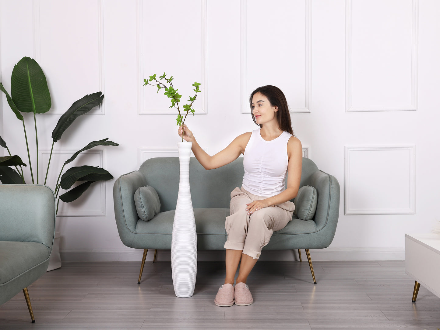 Large Resin Floor Vase – Stylish Waterproof Vase for Fresh & Dried Flowers, 85 cm