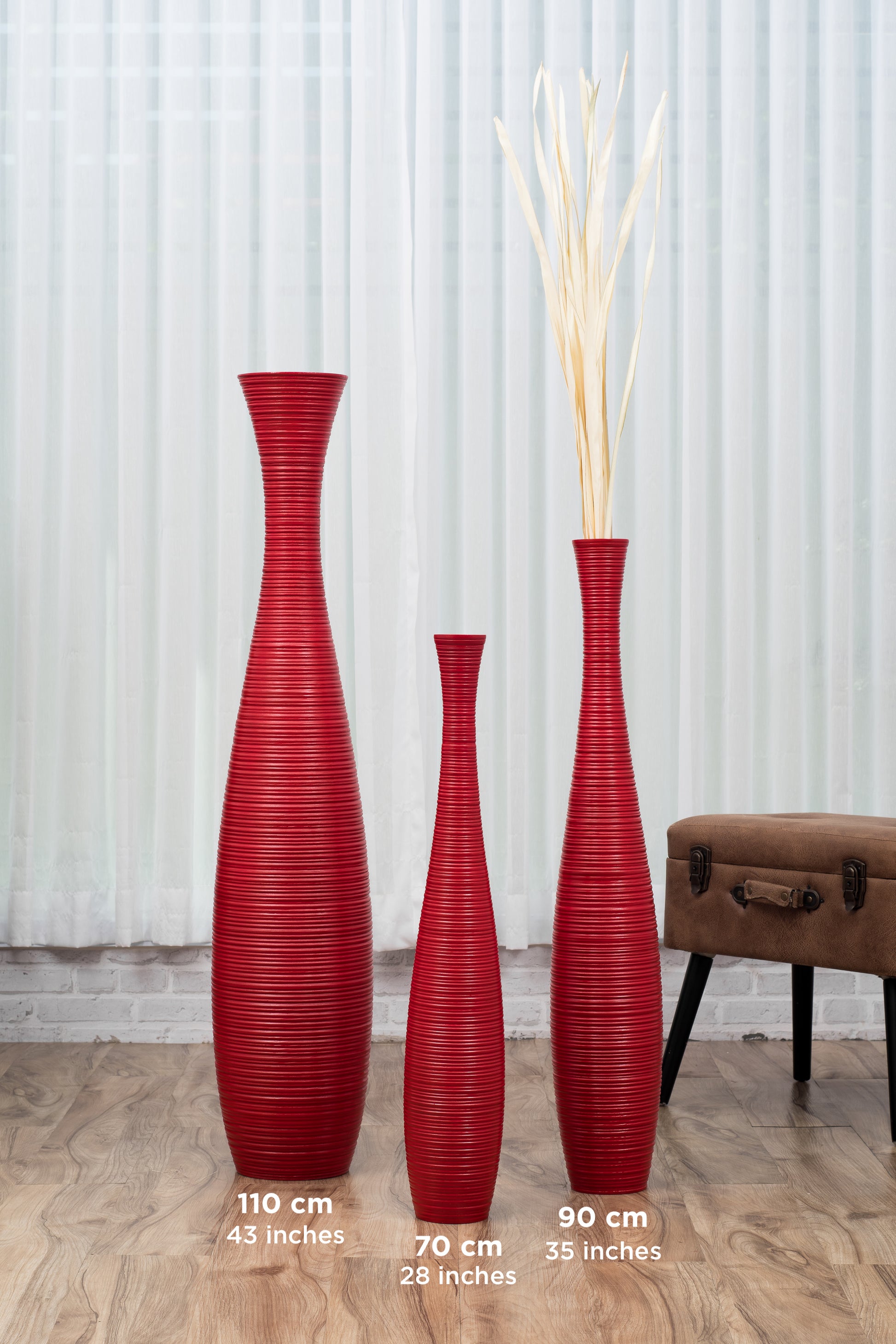 Large Mango Wood Floor Vase – Handcrafted Decorative Highlight from Thailand, 85 cm