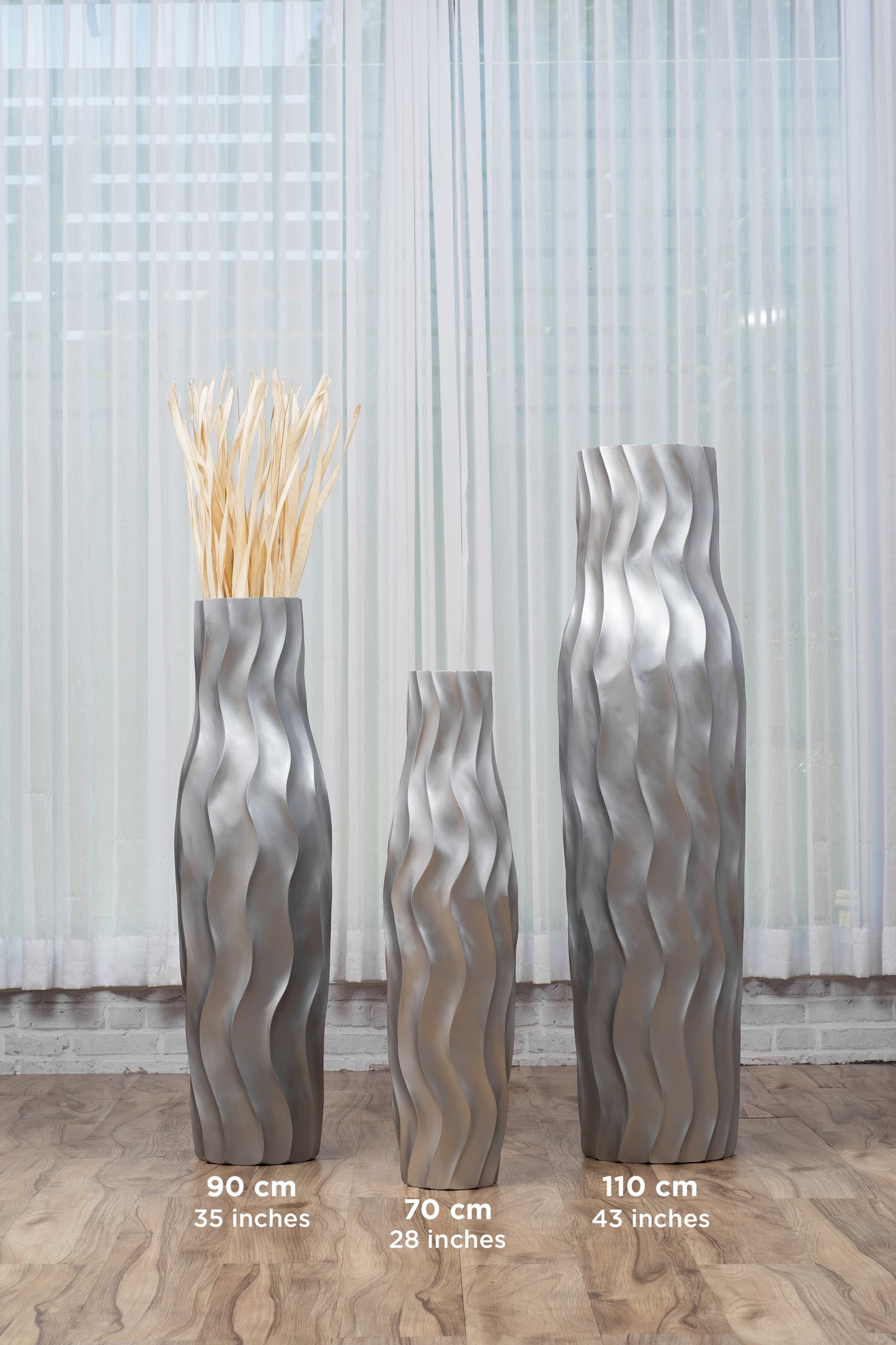 Large Mango Wood Floor Vase – Handcrafted Decorative Highlight from Thailand, 85 cm